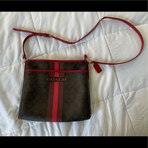 Coach purse crossbody. Medium size. Great condition.